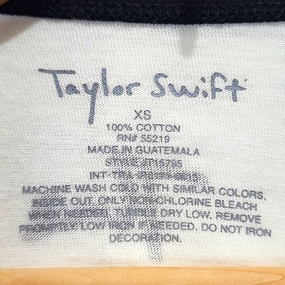 Taylor Swift 1989 World Tour tshirt size XS - Picture 4 of 5